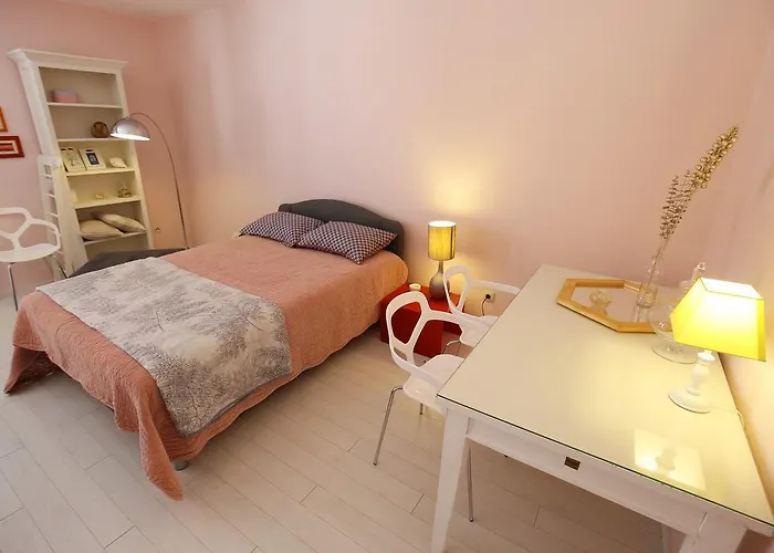 Downtown 2br