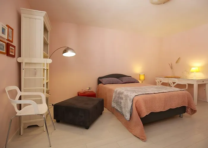 Downtown 2br ザダル