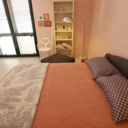 Downtown 2br Lejlighed